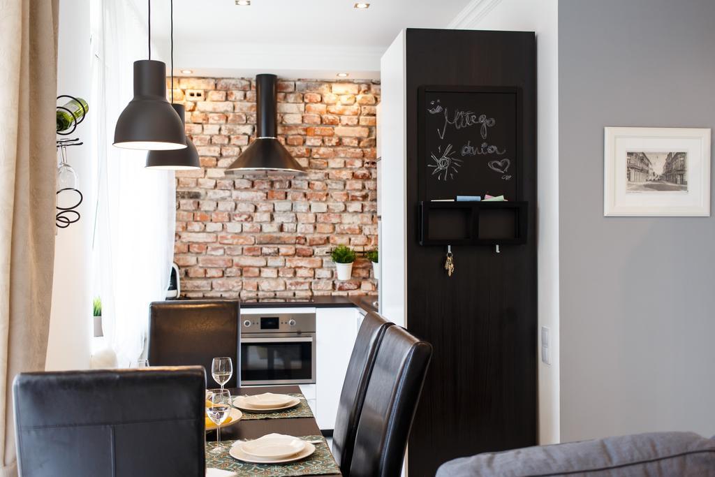 Apartamenty Sienkiewicza - Bezplatny Parking, Centrum, Park, Fv เคียลเซ ภายนอก รูปภาพ