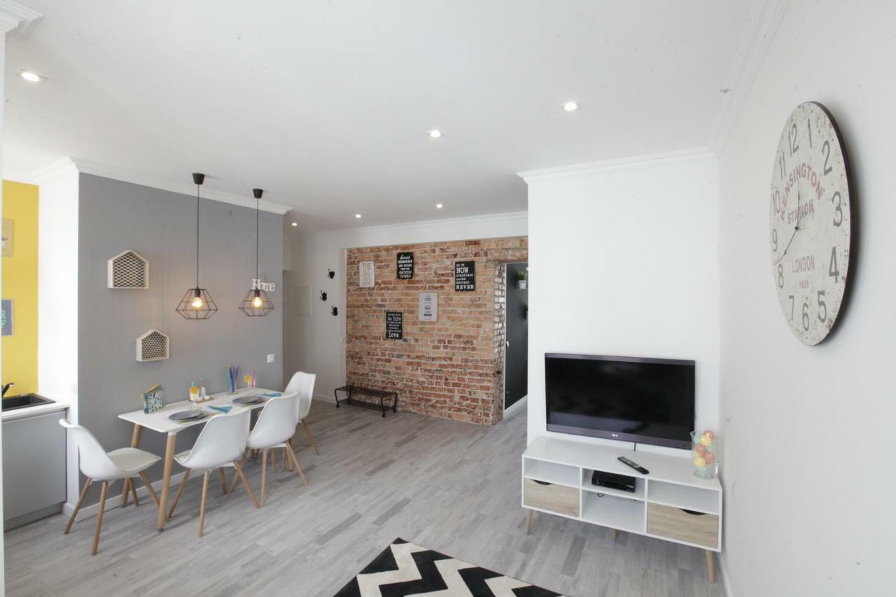 Apartamenty Sienkiewicza - Bezplatny Parking, Centrum, Park, Fv เคียลเซ ภายนอก รูปภาพ
