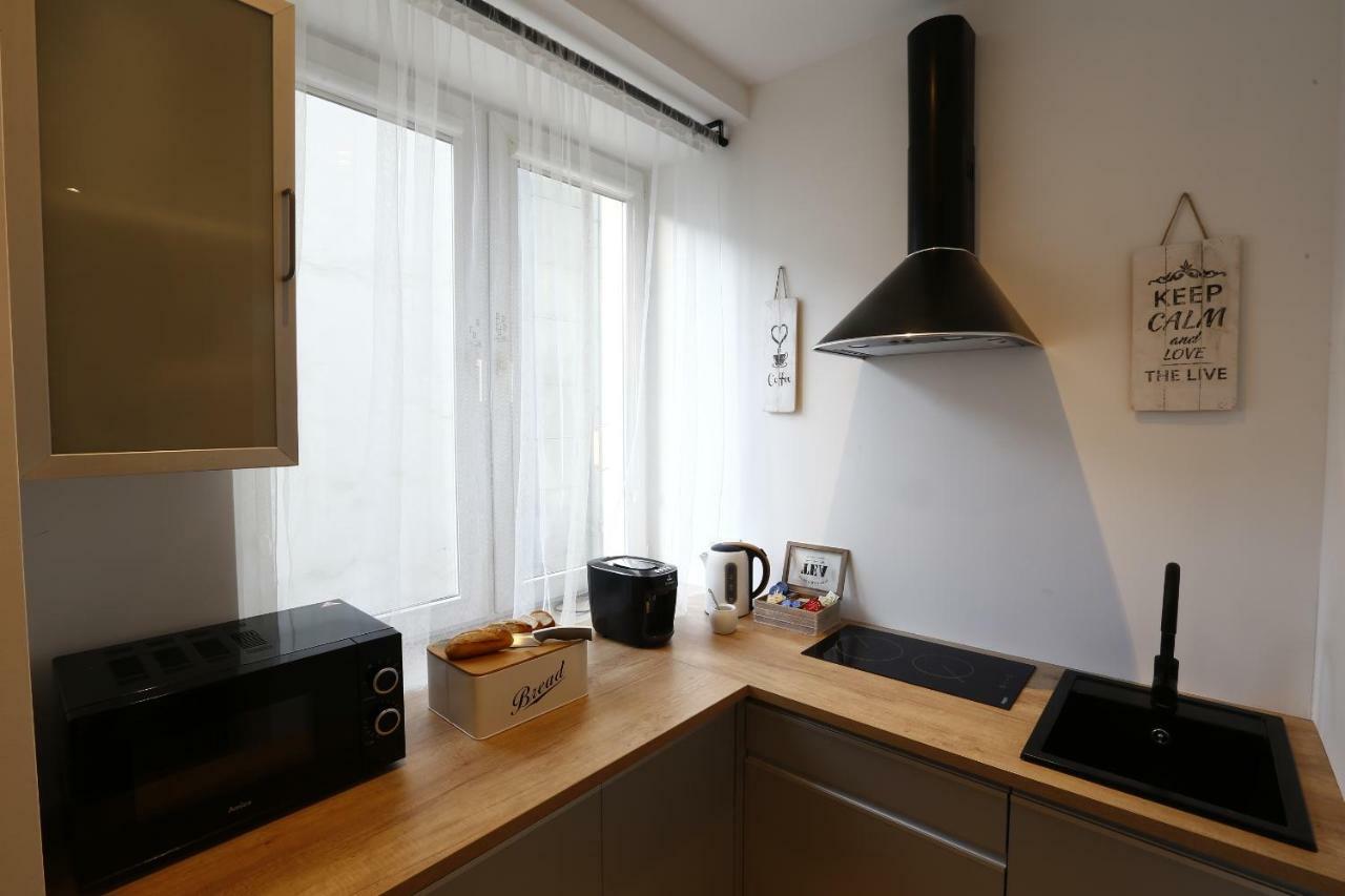 Apartamenty Sienkiewicza - Bezplatny Parking, Centrum, Park, Fv เคียลเซ ภายนอก รูปภาพ