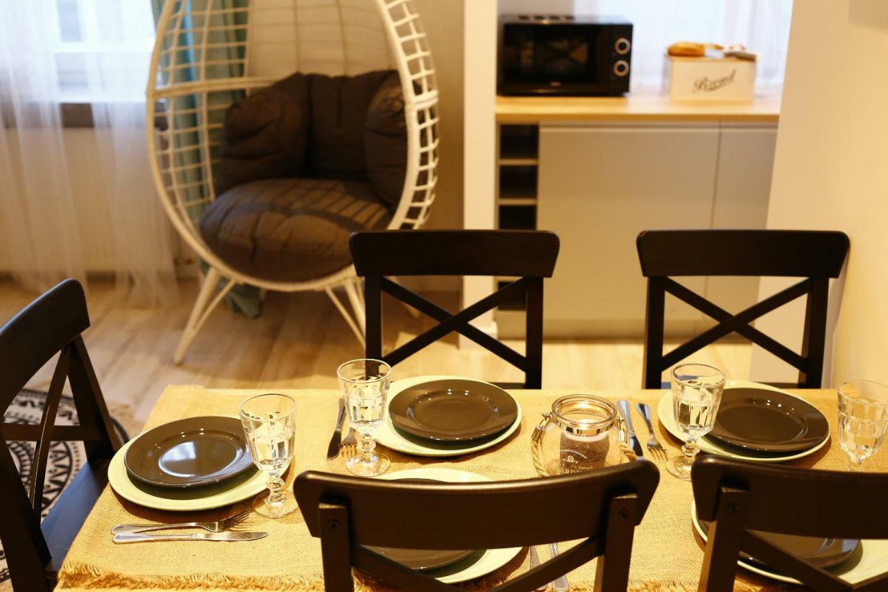 Apartamenty Sienkiewicza - Bezplatny Parking, Centrum, Park, Fv เคียลเซ ภายนอก รูปภาพ